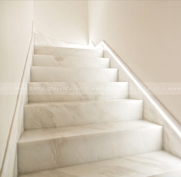 Một số mẫu sản phẩm cầu thang đá cùng loại của Yên Bái Stone – Cầu thang đá trắng muối Yên Bái