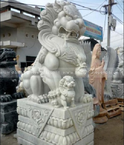 Tượng Nghê đá nguyên khối