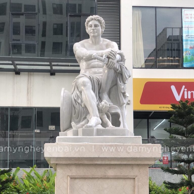 Tượng đá cẩm thạch trắng