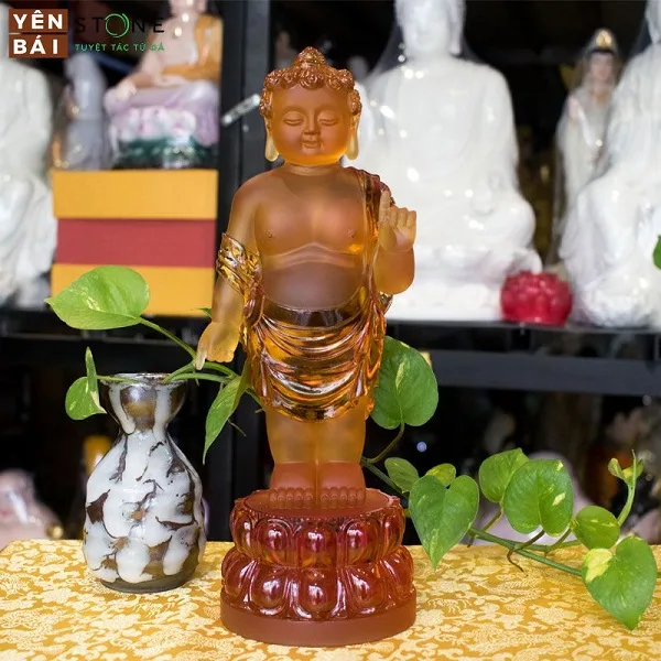 Tượng Phật Đản