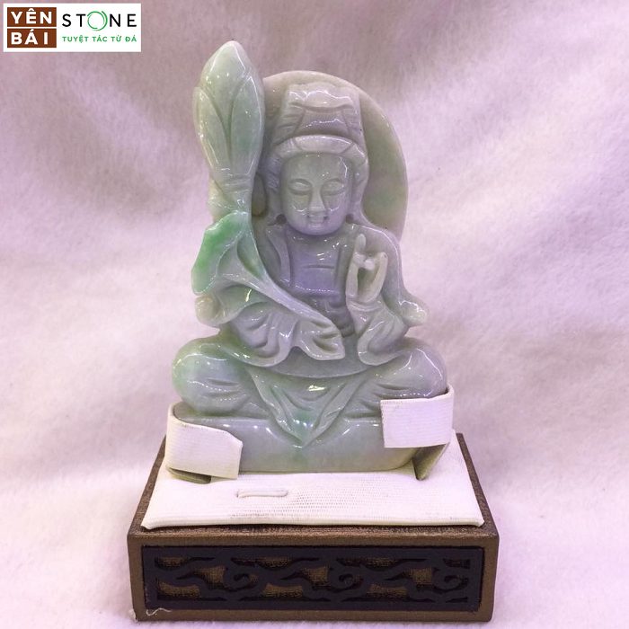 Chọn theo cảm tính – Tượng phật quan âm để xe ô tô