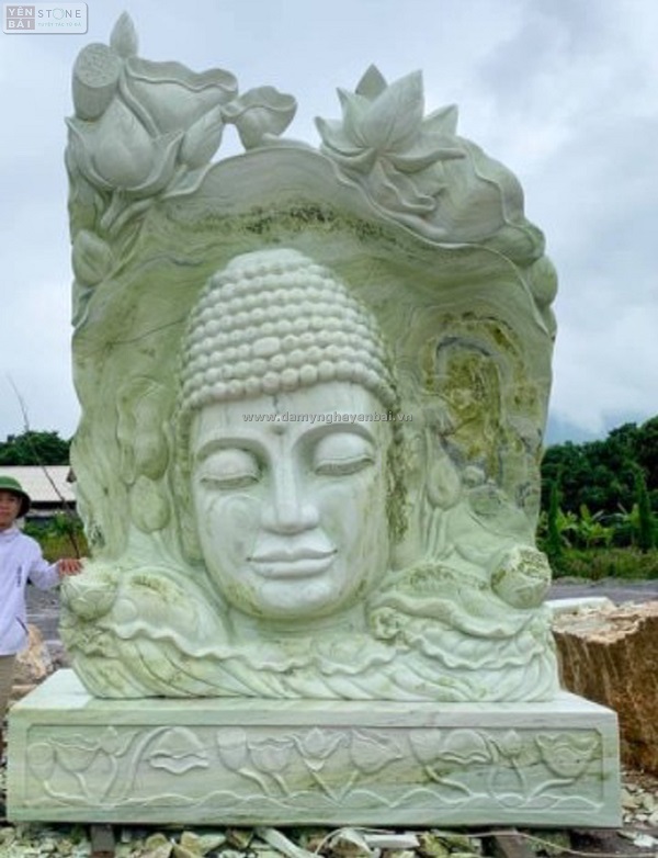 Tượng Phật đá xanh ngọc Yên Bái