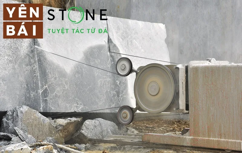 Xẻ đá bằng hệ thống máy móc hiện đại may-moc-che-tac-da-trang-yen-bai