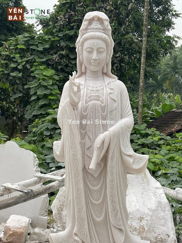 mẫu tượng Bồ Tát đá trắng