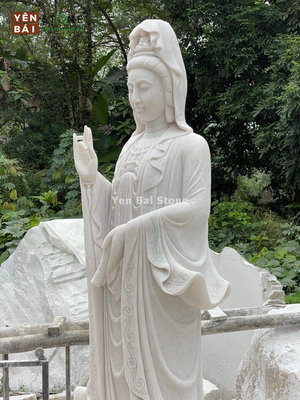 Tượng Bồ Tát đá trắng đẹp