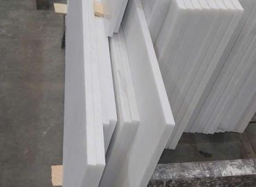 Đá trắng không vân cắt chất lượng đạt tiêu chuẩn xuất khẩu