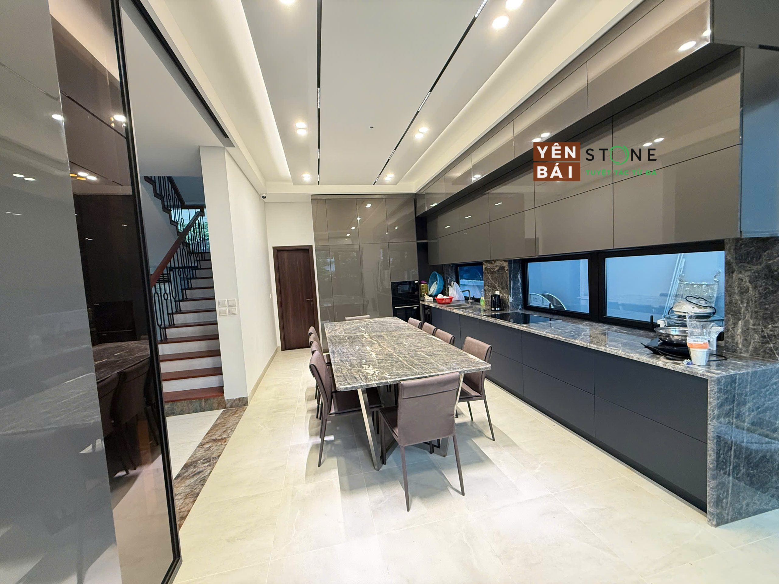 Công trình ốp đá trắng tại biệt thự Sunny Garden, Hà Nội